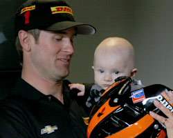 Ryden Hunter-Reay draws for dad