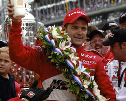 Gil de Ferran celebrates 2013 Indy 500 win