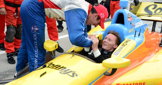 Justin Wilson congratuates Mike Conway
