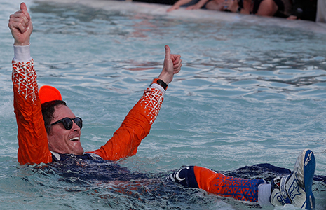Scott Dixon in Scott Fountain