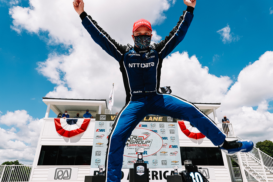 Felix Rosenqvist celebrates