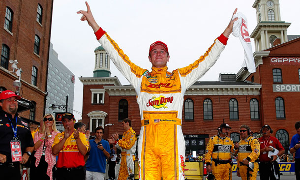 Hunter-Reay Celebrates Win At Baltimore