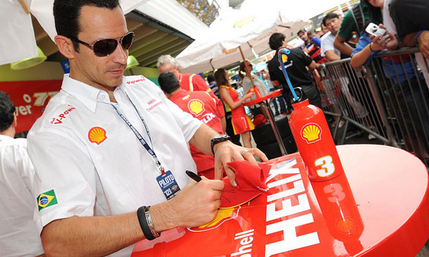 Castroneves signing autographs in Brazil