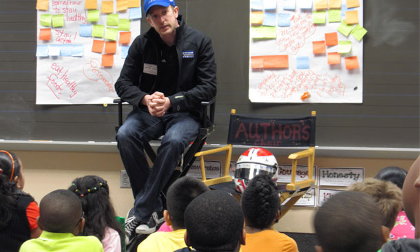 Charlie Kimball speaking to children on diabetes