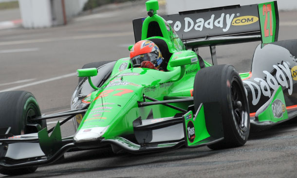 Hinchcliffe leads P1 at Long Beach