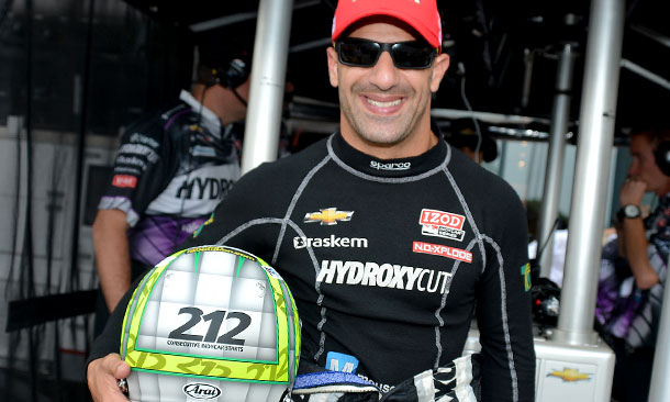 Tony Kanaan with commemorative helmet