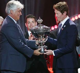 INDYCAR honors champs, pays tribute to Wilson