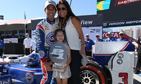 Thumbnail for Castroneves speeds to second straight Long Beach pole, 47th of his career