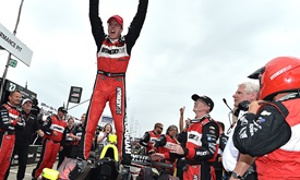 Thumbnail for Bourdais works through field to win Chevrolet Dual in Detroit Race 1