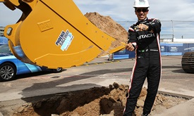 Thumbnail for Castroneves digs chance to help start Phoenix facility renovation