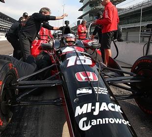 Despite winds, Indy test brings smile to drivers' faces