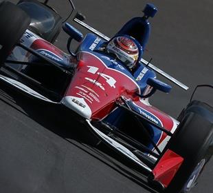 Munoz feels comfortable on IMS oval, even with new team in Foyt