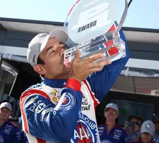 Castroneves speeds to track record, 3rd straight Long Beach pole