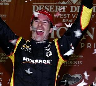 Pagenaud dominates at Phoenix to collect first oval win