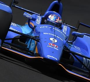 Wind, what wind? Dixon finds setup gains in Indy 500 practice
