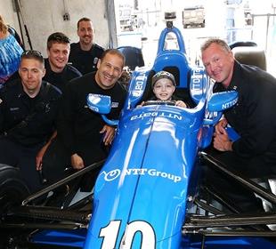 Holmatro Safety Team, Ganassi drivers welcome young fan