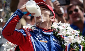 Thumbnail for Sato fights, fends off Castroneves for Indianapolis 500 win 