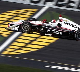 Castroneves ends victory drought with Iowa Corn 300 win