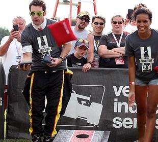 INDYCAR Nation Pit Crew puts teen fans closer to favorite drivers