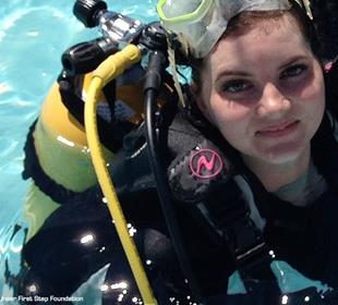 Unser Jr.'s daughter racing to win challenge to help paralyzed enjoy scuba diving