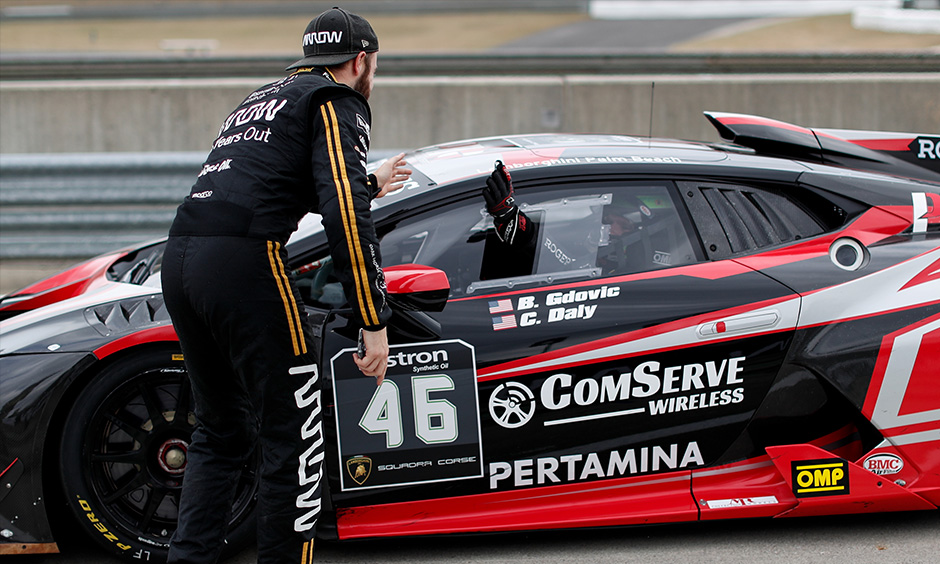 James Hinchcliffe congratulates Conor Daly in Super Trofeo