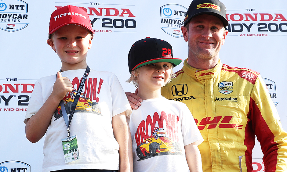 Ryan Hunter-Reay with sons Ryden and Rocsen