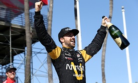 Thumbnail for Hinchcliffe, RHR To Receive Long Beach Walk of Fame Honors