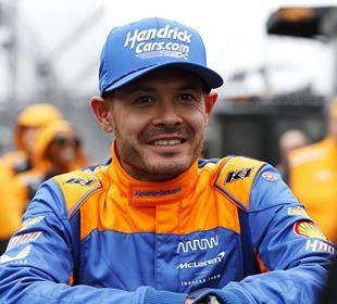 Paddock Buzz: Larson Learns in Traffic Jam on IMS Oval