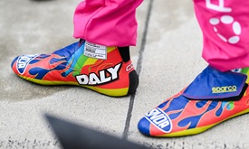 Thumbnail for Paddock Buzz: No Panic for Larson despite Short Day