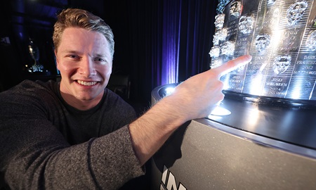 thumbnail for Newgarden Unveils Second Image on Borg-Warner Trophy
