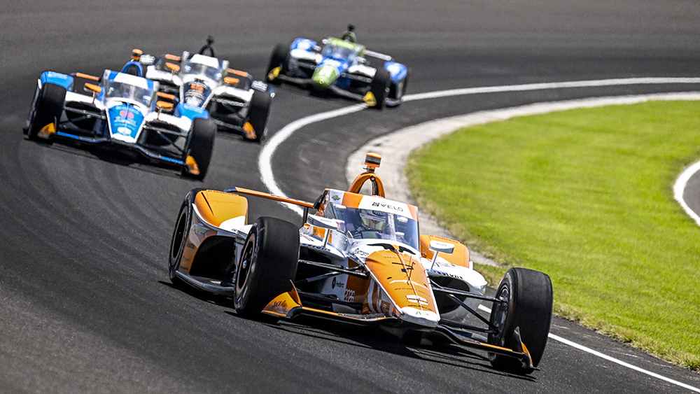 Paddock Buzz: Contenders Savor Playing in Traffic at IMS