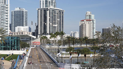 2011 + ' ' + Dario Franchitti