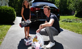Thumbnail for Scott Dixon surprises caring fan Lucy Heslin